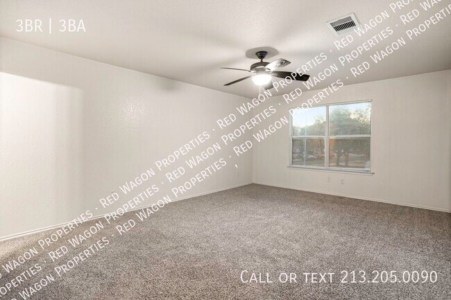 Building Photo - 2614 Sunview Lake
