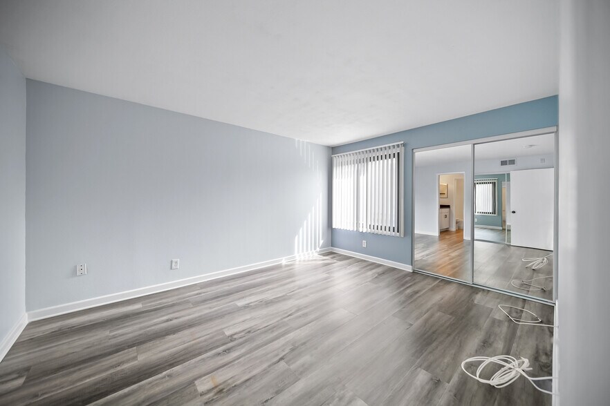 Building Photo - 8300 Manitoba St