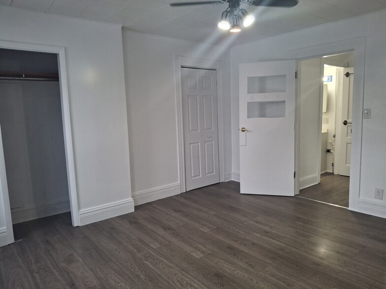 Building Photo - 28 Western Ave