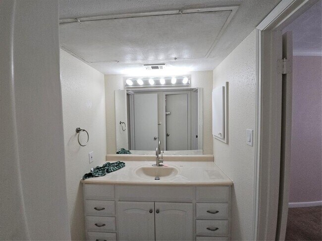 Building Photo - 2350 Bering Dr