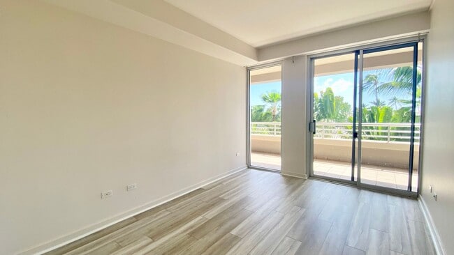 Building Photo - Spacious 2 Bedroom, 2 Bath, with 2 Parking Stalls - Kalele Kai in Hawaii Kai