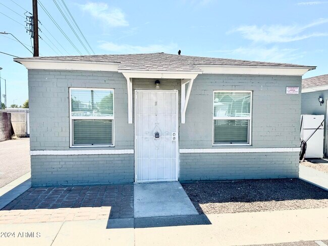 Building Photo - 6808 N 23rd Ave