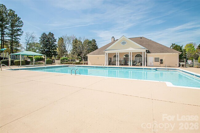 Building Photo - 3148 Mannington Dr