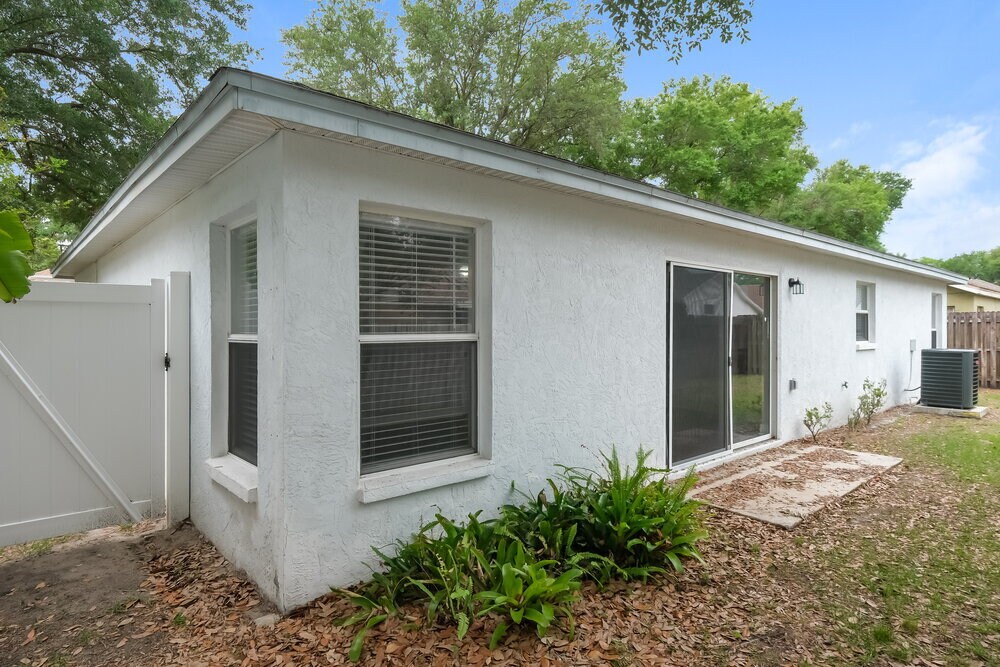 Building Photo - 1812 Rudder Dr