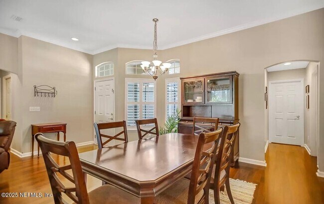 Building Photo - 701 Lake Stone Cir