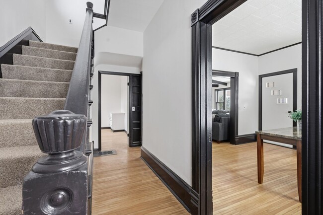 Building Photo - 3 bedroom 2 Bath Rental in Geneseo