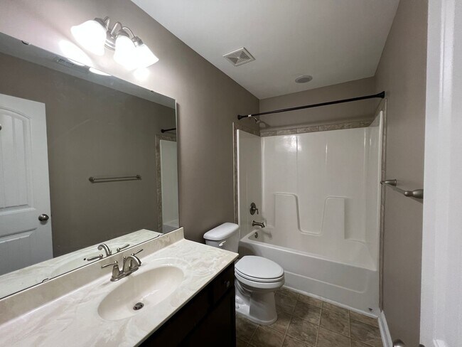 Building Photo - 1031 Liberty Ln