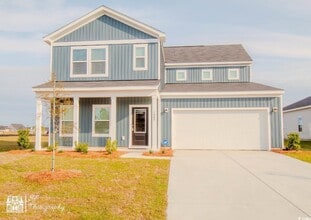 Building Photo - 1860 Villena Dr
