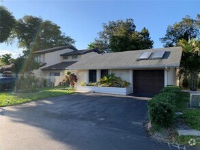 Building Photo - 8271 SW 39th Ct