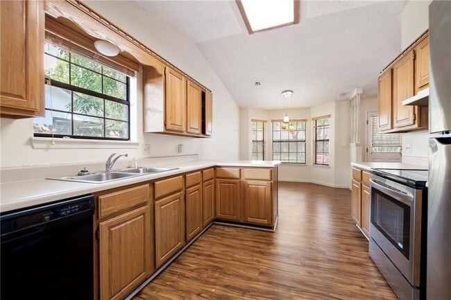 Building Photo - 207 Pleasant View Ln
