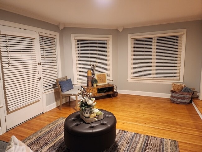 Building Photo - 1215 Trotwood Ave