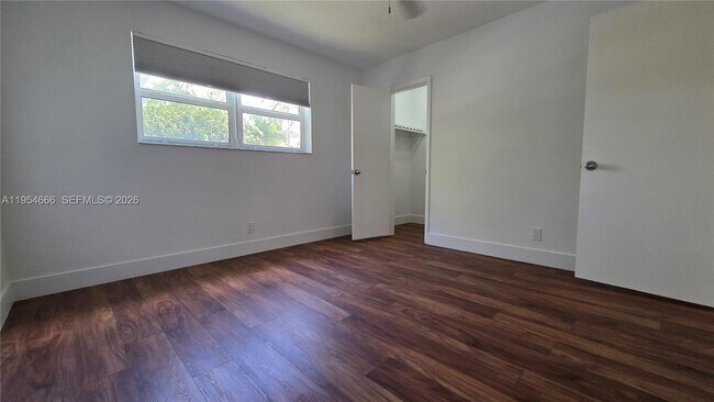 Building Photo - 1245 Coral Ln