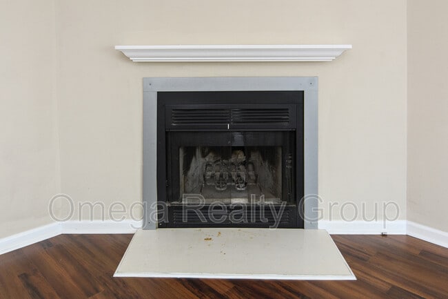 Building Photo - 8048 River Bend Rd