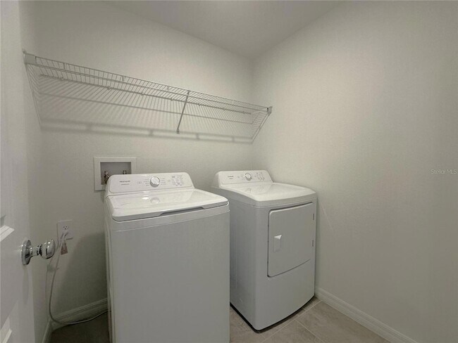 Building Photo - 11819 Cloverly Ln