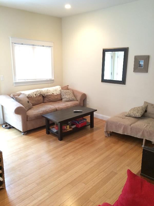 Building Photo - 1625 Tremont St