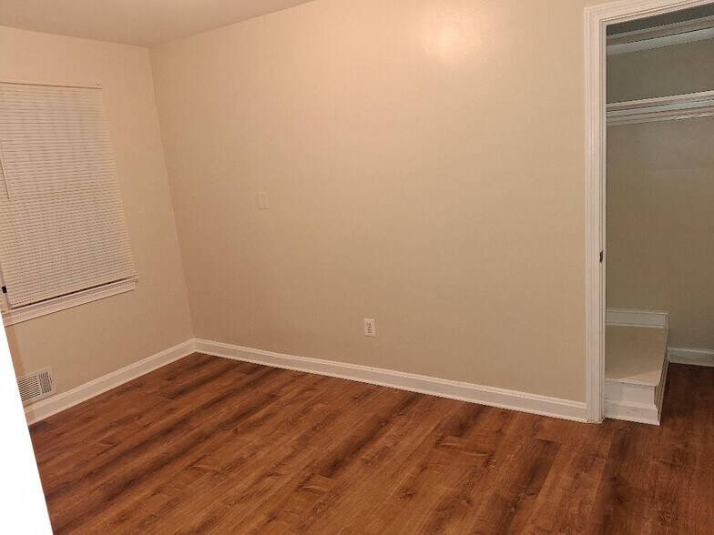 Building Photo - 4408 Ridgecrest Dr
