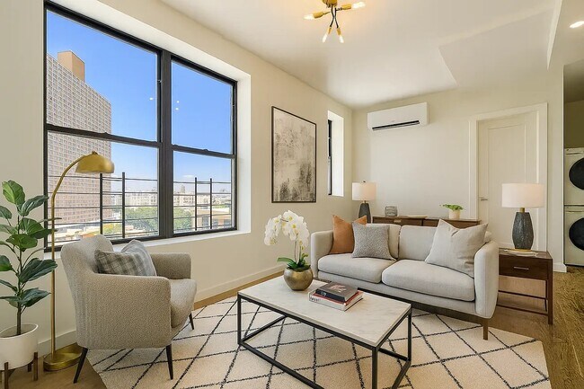 Primary Photo - 524 W 134th St