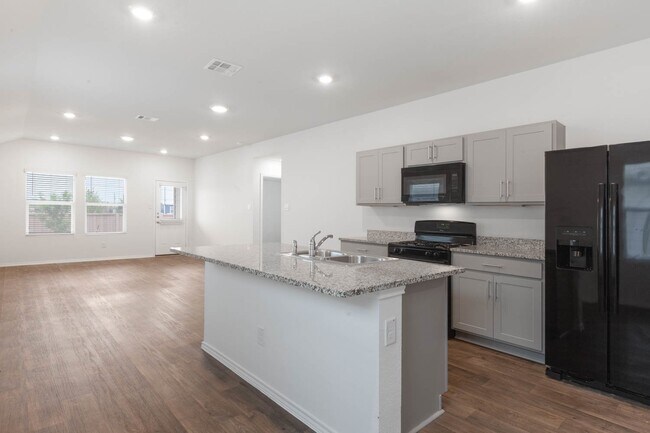 Building Photo - One Month FREE Rent!