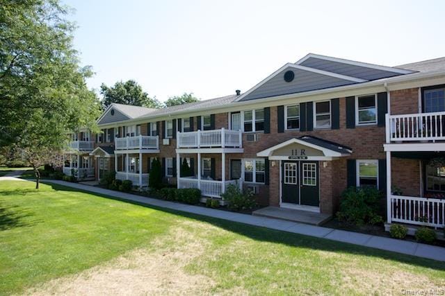 Primary Photo - 1355 Roanoke Ave