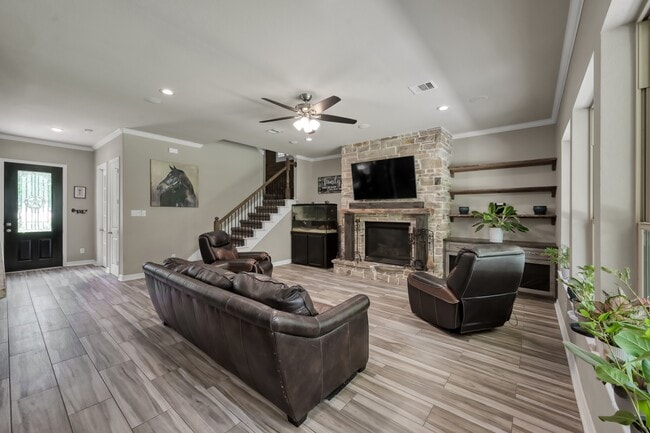 Building Photo - 409 Ridge Lake Scenic Dr