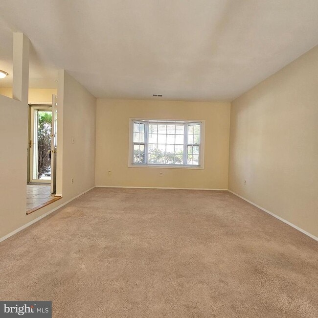 Building Photo - 8994 Bonham Cir