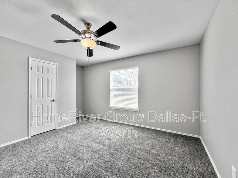 Building Photo - 507 Binkley Ct