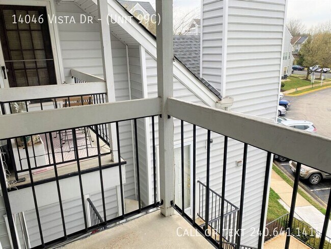 Building Photo - 14046 Vista Dr