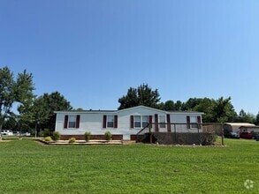 Building Photo - Three Bedroom Doublewide in Claremont