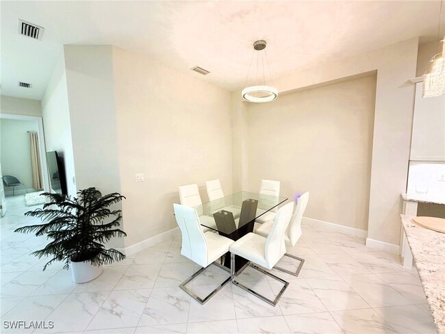 Building Photo - 6435 Negril Isle Dr