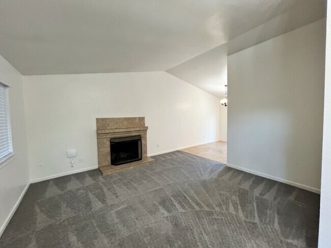 Building Photo - 3336 Irvindale Way