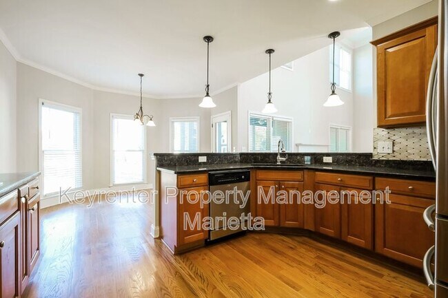 Building Photo - 3356 Renfro St