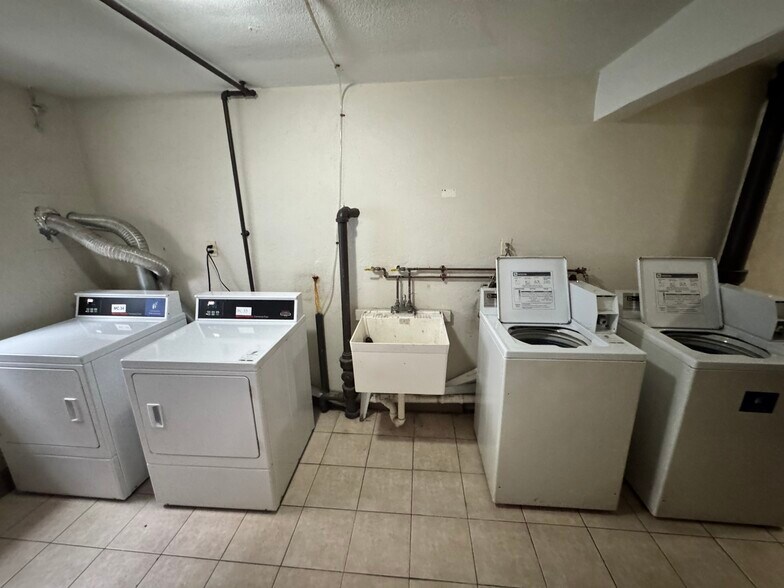 Building Photo - 40 Gardner St