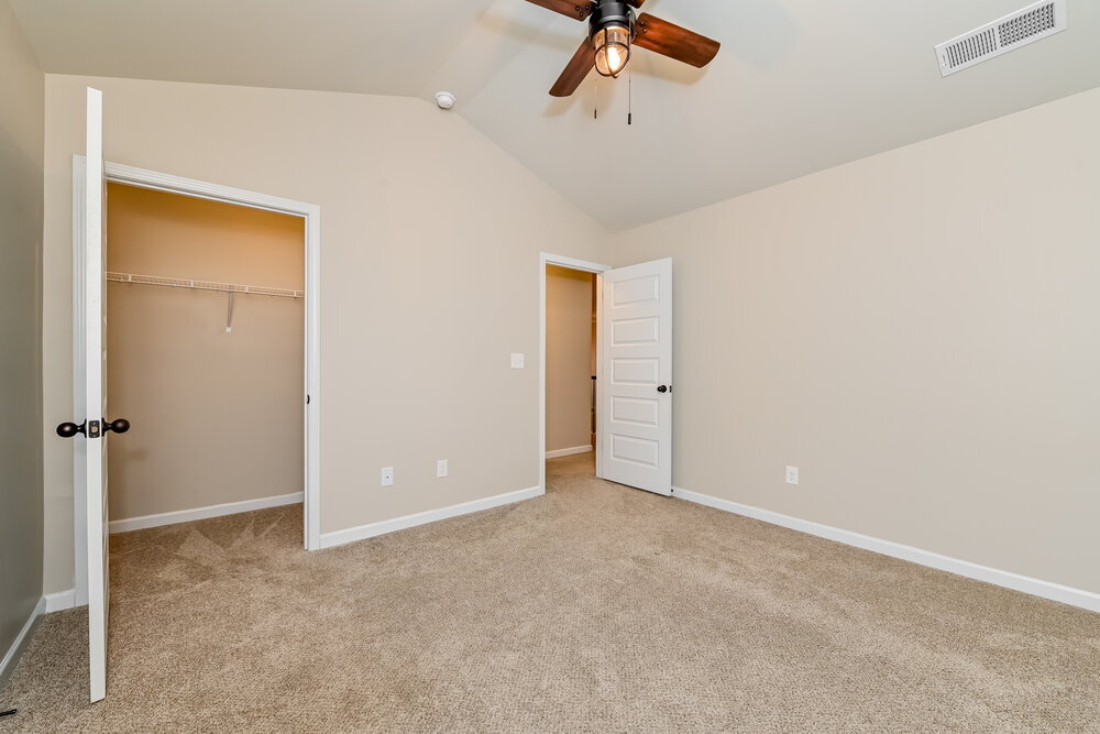 Building Photo - 272 Villa Grande Dr