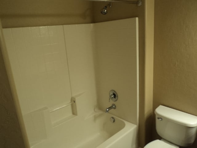 Building Photo - 1348 Beehive Ln