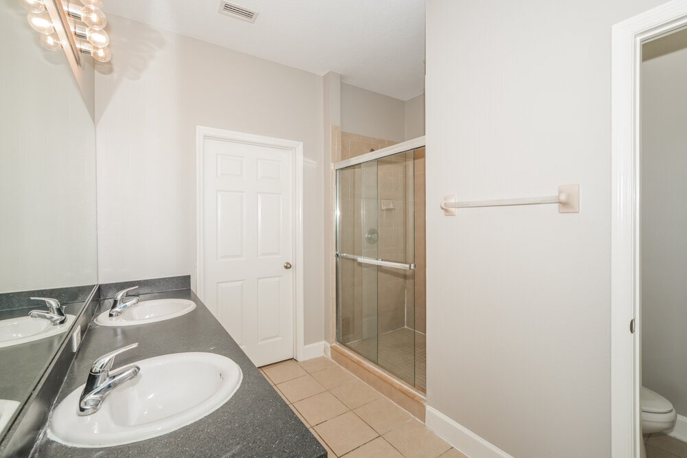 Building Photo - 6516 Quiet Pool Ct