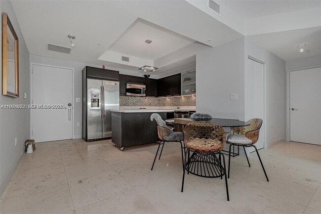 Building Photo - 90 SW 3rd St