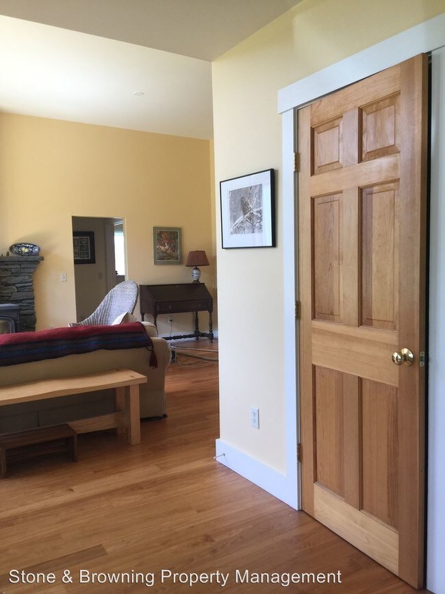 Building Photo - 201 Taylor Rd