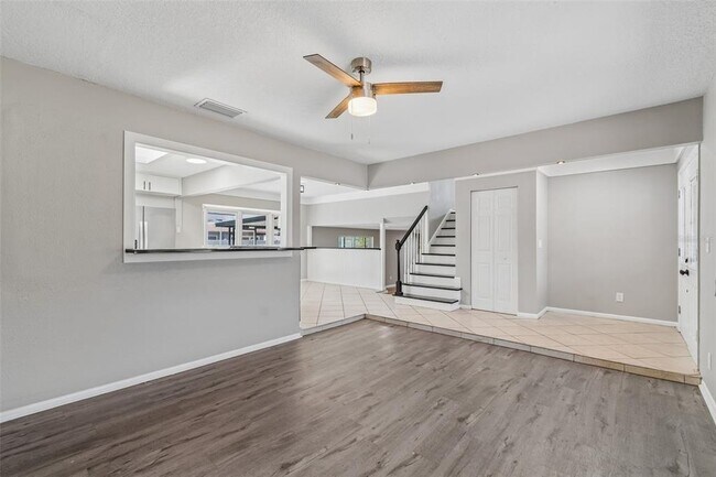 Building Photo - 7111 Gateway Ct