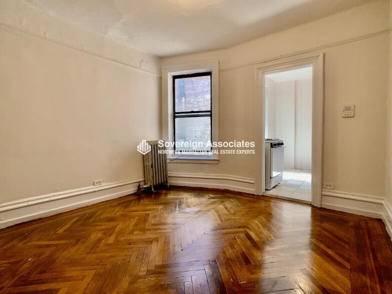 Primary Photo - 76 Vermilyea Ave