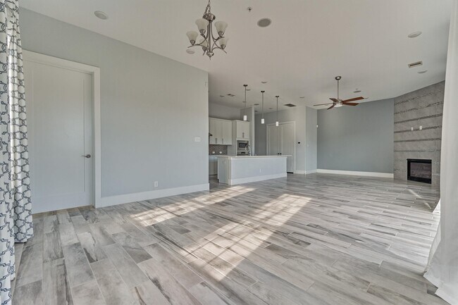Building Photo - 2113 Solstice Blvd