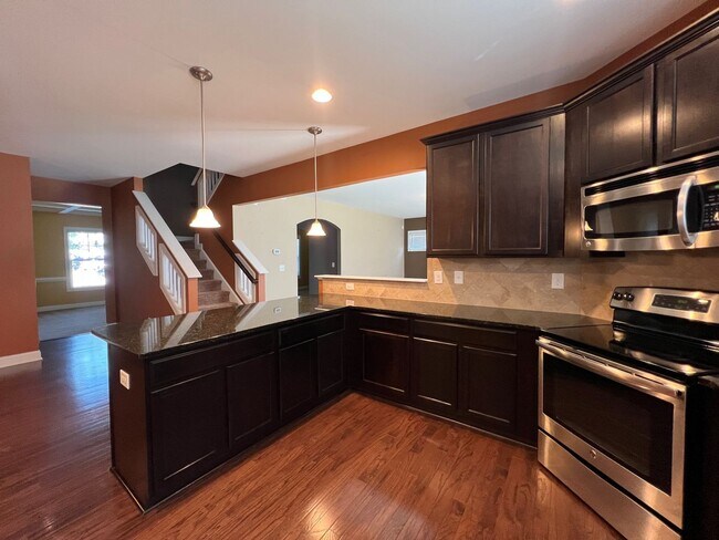Building Photo - Beautiful 4 Bedroom, 3 Bath Home in Hope M...