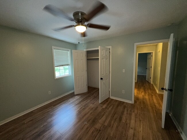 Building Photo - 1215 Arbor Hill Dr
