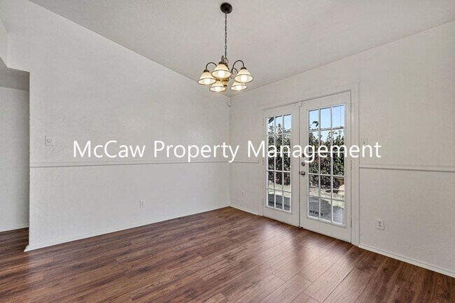 Building Photo - 7933 Bermejo Rd