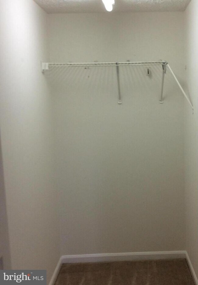 Building Photo - 17050 Capri Ln