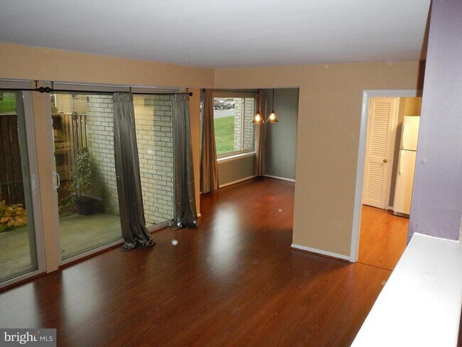 Building Photo - 14618 Bauer Dr