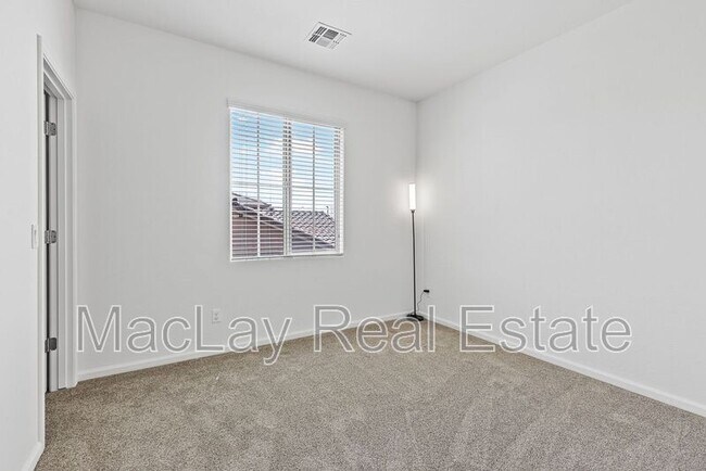 Building Photo - 3263 S Miller Dr