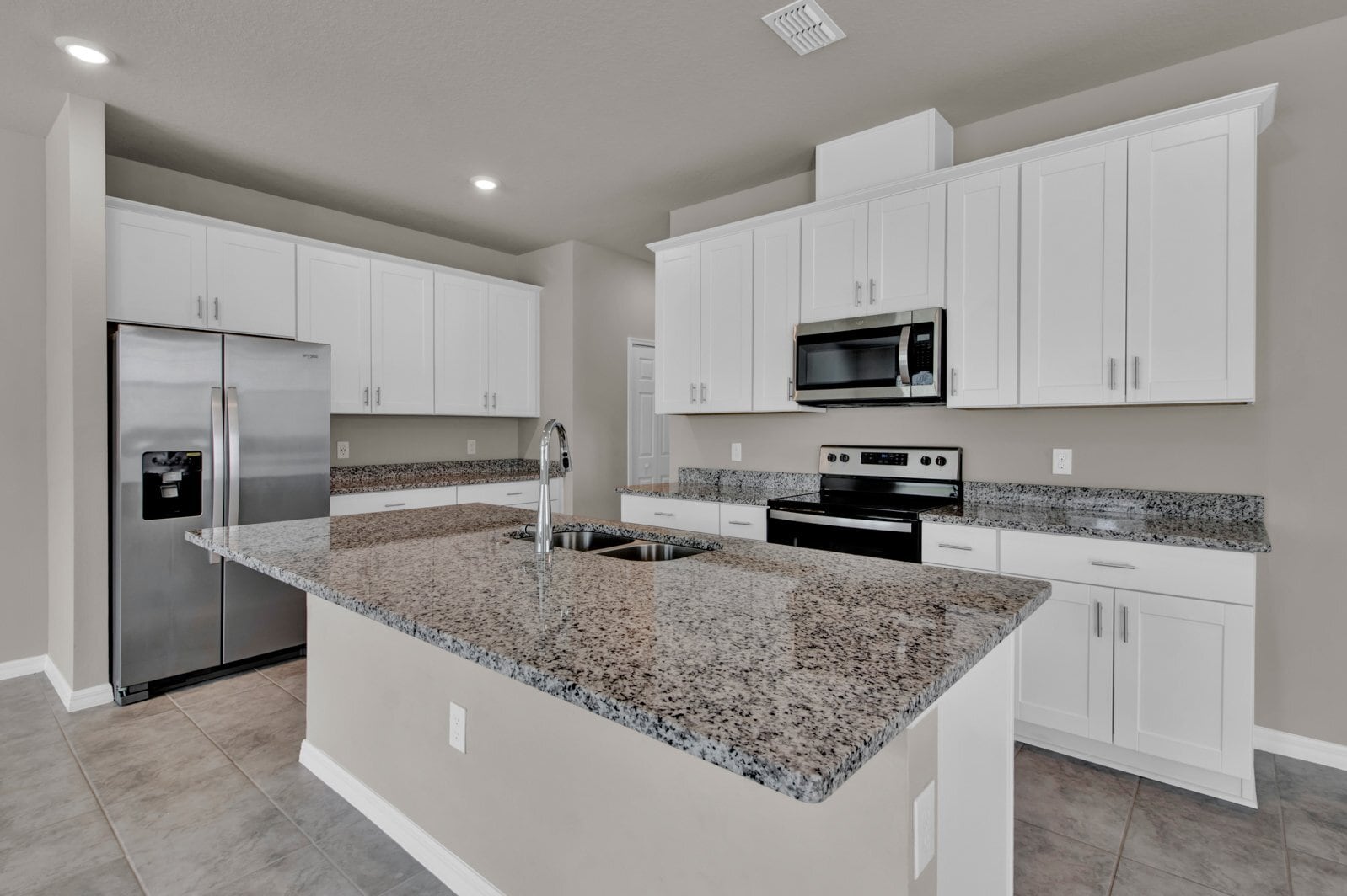 Building Photo - 2447 Gold Dust Dr