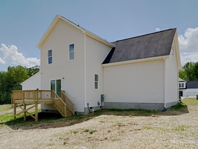 Building Photo - 129 Seedling Ct