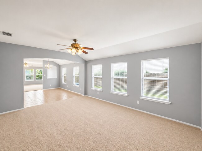 Building Photo - 10420 Devin Ln