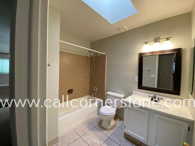 Building Photo - 4230 Arvol Cir
